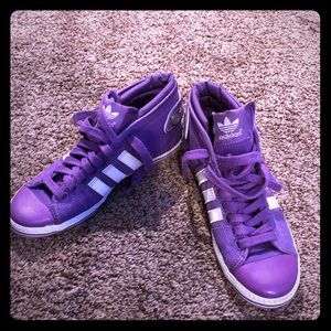 Vtg adidas hi-tops